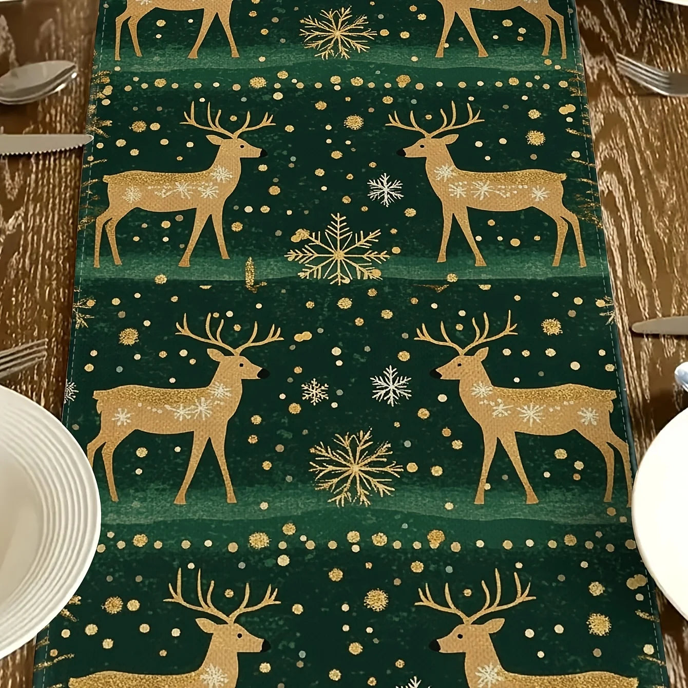 CHRISTMAS GREEN REINDEER PATTERN 1pc Polyester Table Runer