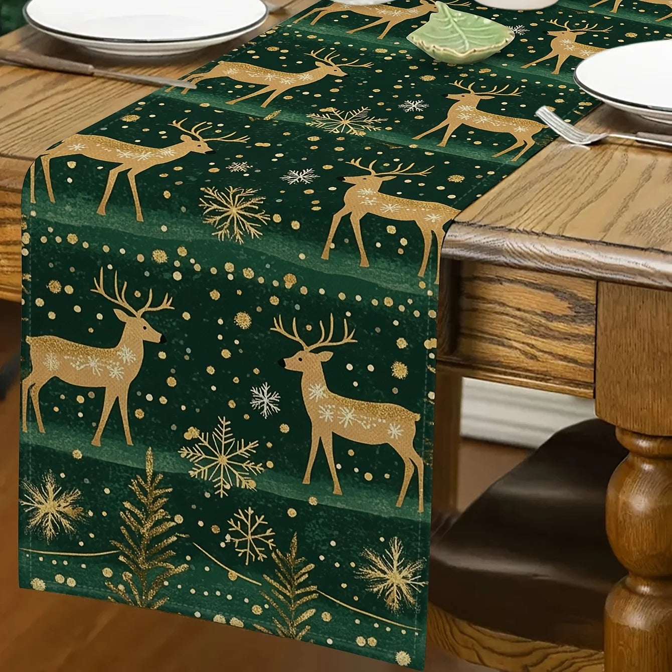 CHRISTMAS GREEN REINDEER PATTERN 1pc Polyester Table Runer